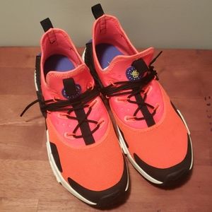 Nike Drift Air Huarache Red w/Accessories